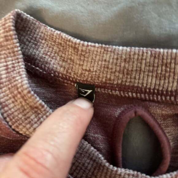 Gymshark Adapt Camo Seamless Long Sleeve Crop Top - Picture 4 of 5